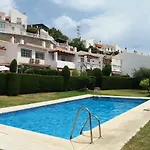 Ferienhaus Adosado Con Piscina En