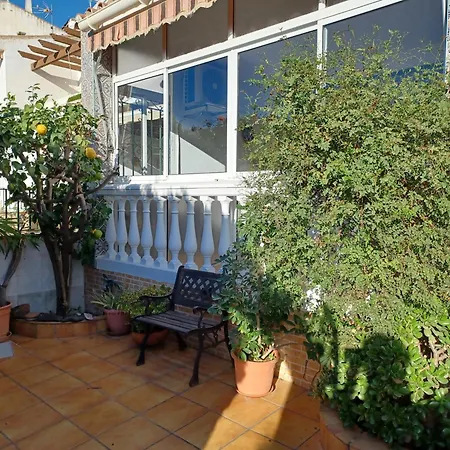Adosado Con Piscina En Holiday home *